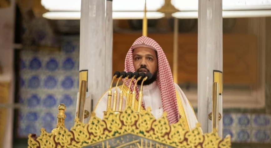 إمام المسجد النبوي: من أعظم مظاهر فضل الله على الأمة بعثة النبي الأكرم إمام المسجد النبوي: من أعظم مظاهر فضل الله على الأمة بعثة النبي الأكرم