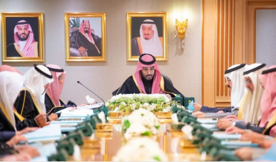 وافق على السياسة الوطنية للقضاء على العمل الجبري.. ولي العهد يرأس جلسة الوزراء بالعُلا والمجلس يصدر 16 قراراً وافق على السياسة الوطنية للقضاء على العمل الجبري.. ولي العهد يرأس جلسة الوزراء بالعُلا والمجلس يصدر 16 قراراً