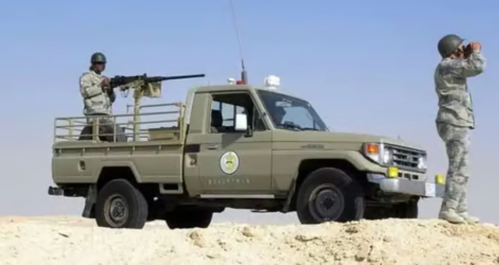 ضبطيات نوعية في 3 مناطق..إحباط تهريب 105 كجم حشيش و330 قرصًا وضبط مروج