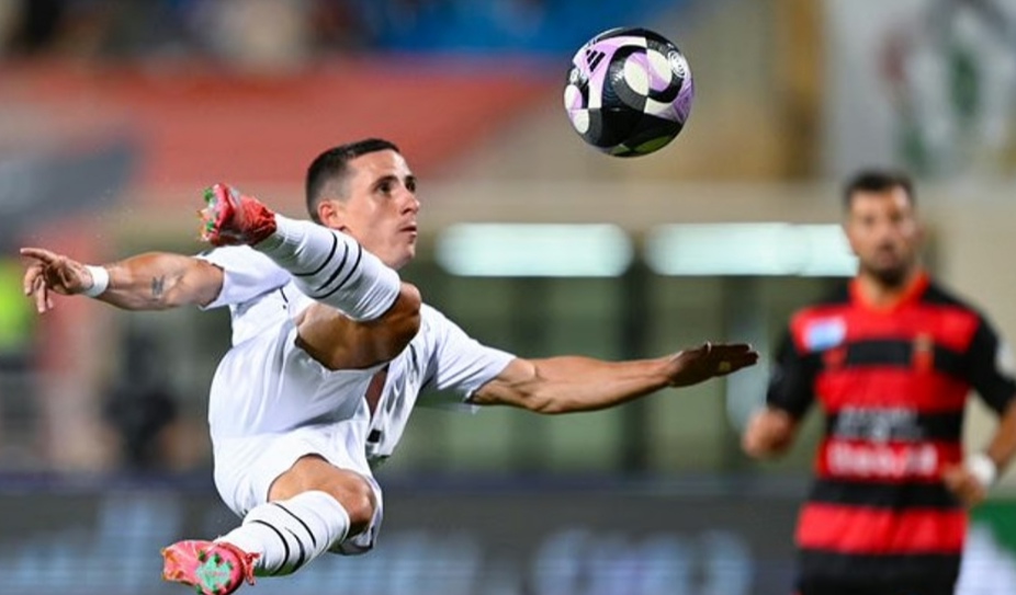 الجولة 32 من دوري روشن : القادسية يلقي بالوحدة في المجهول.. والشباب يعبر الرياض