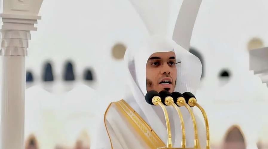 إمام المسجد الحرام في خطبة الجمعة: الدعاء سلوة المناجين وأمان الخائفين وملاذ المضطرين