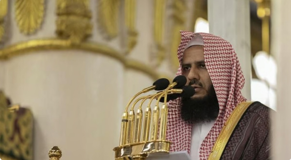 إمام وخطيب المسجد النبوي: الفرائض أعظم ما يُقرّب العبد من ربه والسجود موطن القرب والدعاء إمام وخطيب المسجد النبوي: الفرائض أعظم ما يُقرّب العبد من ربه والسجود موطن القرب والدعاء