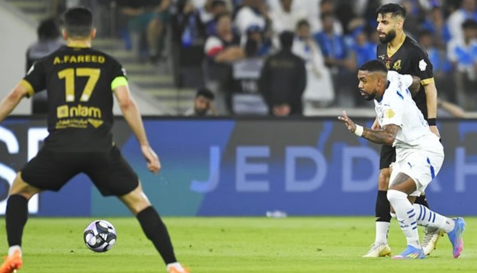 الهلال إلى "نخبة آسيا" بعد تعادله مع الوحدة