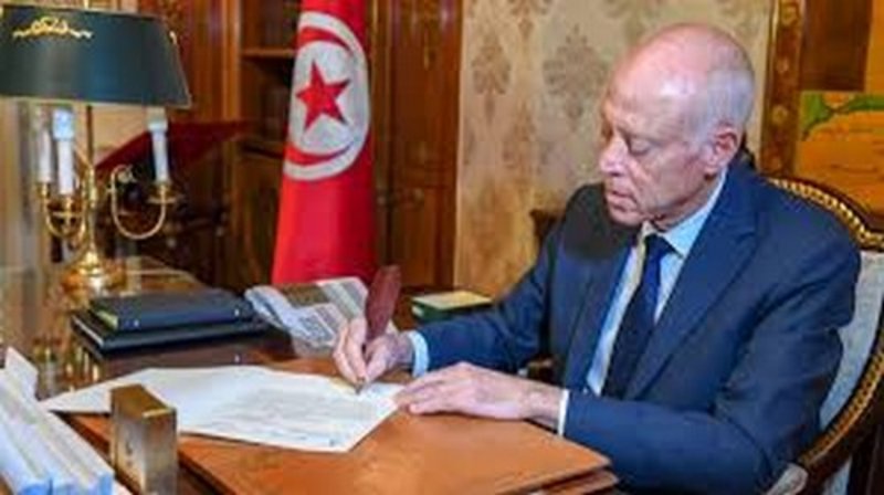 بينهم رئيس للمخابرات.. الرئيس التونسي يعين 9 مسؤولين أمنيين كبار