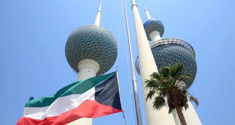 الكويت .. تفعيل خطة للطوارئ وتجهيز ملاجئ وتفعيل العمل عن بُعد ومخازن للاحتياجات الطارئة