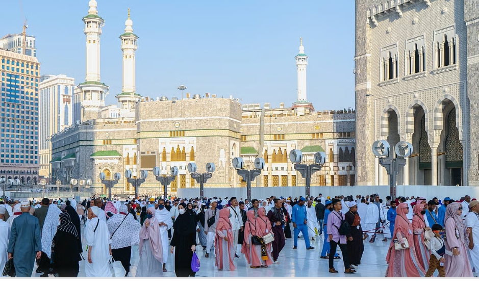 العمرة متاحة لمواطني الخليج في أي وقت وعبر جميع المنافذ.. والتصريح عبر "نسك"