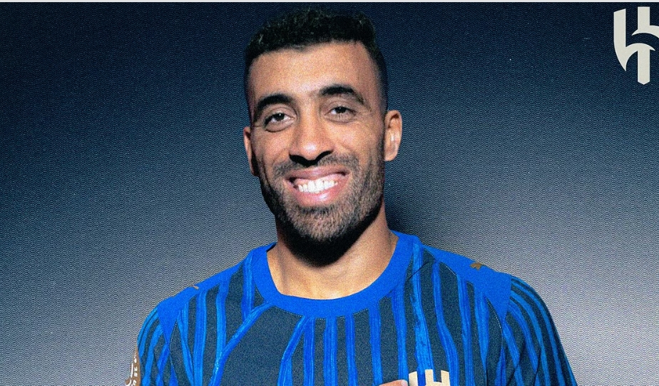 الشباب يعلن إعارة "عبدالرزاق حمدالله" للهلال
