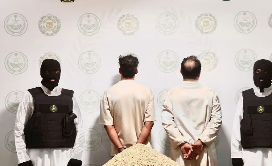 الداخلية: ضبط 411 ألف قرص "أمفيتامين" بمنطقة صحراوية في حفر الباطن مخبأة داخل أحشاء أغنام