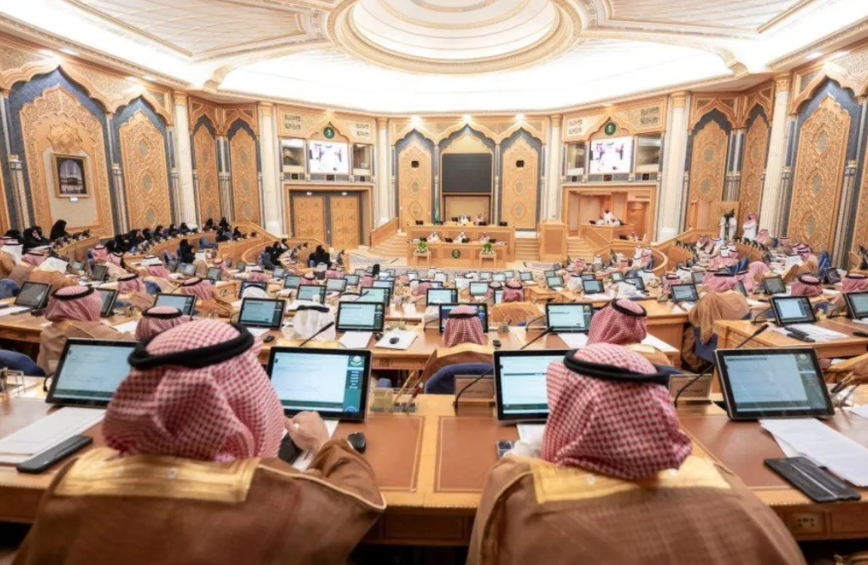 "الشورى" يطالب "البلديات" بحلول لإيصال الخدمات للمخططات السكنية "الشورى" يطالب "البلديات" بحلول لإيصال الخدمات للمخططات السكنية