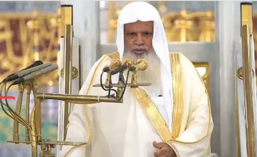 خطيب الحرم النبوي: تقوى الله أعظم أسباب الفوز.. والدنيا زائلة لا بقاء لها