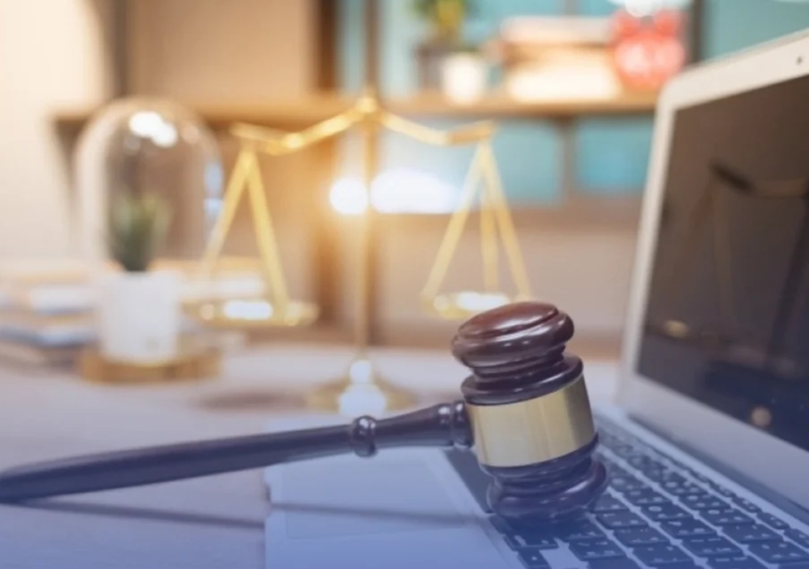 تعديلات على أنظمة التوثيق والتحكيم والمحاماة