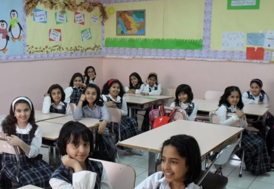 عودة الطلاب للمدارس غداً بـ11 منطقة