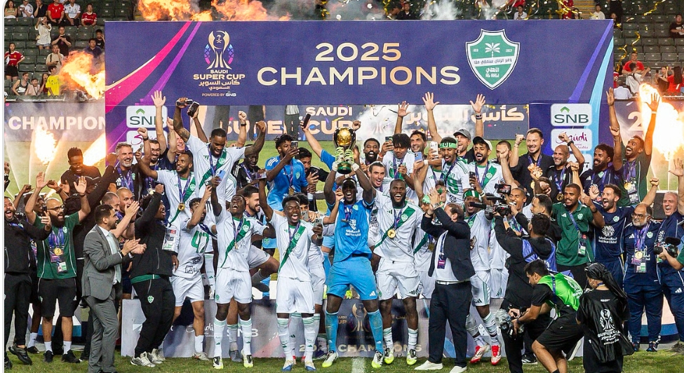 بقيادة "ميندي" وعبر بوابة النصر.. الأهلي بطلاً للسوبر