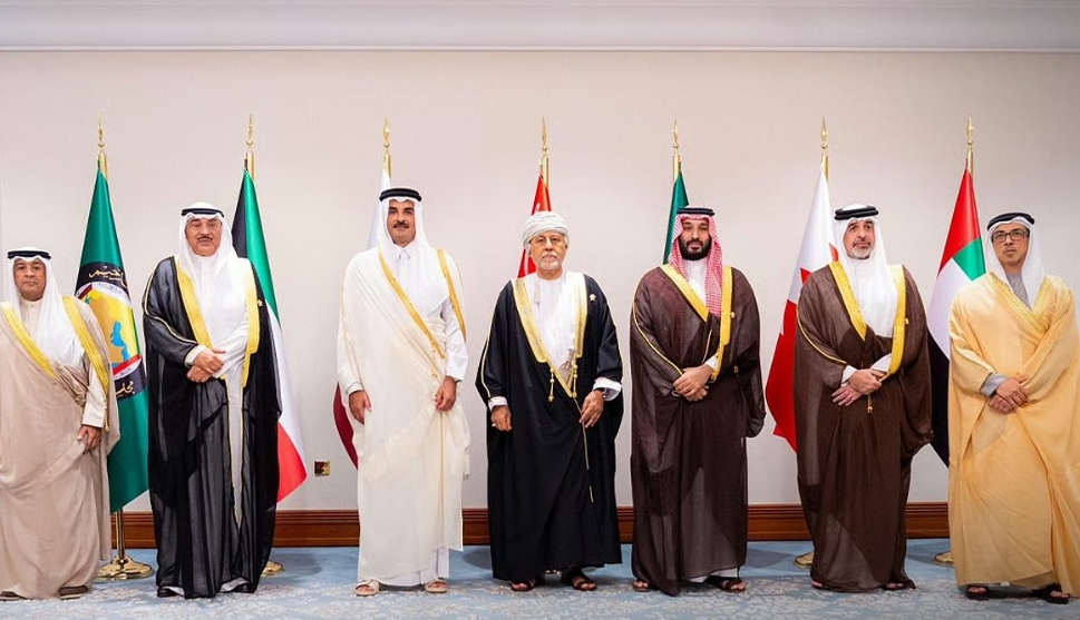 البيان الختامي للقمة الخليجية الاستثنائية بالدوحة: إدانة العدوان الإسرائيلي على قطر وتفعيل آليات الدفاع المشترك