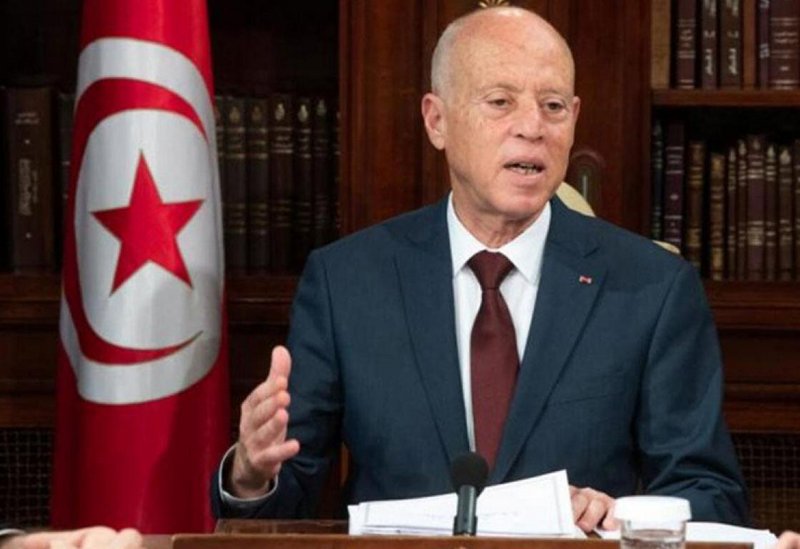 الرئيس التونسي يؤكد أن بلاده تمر بظروف استثنائية