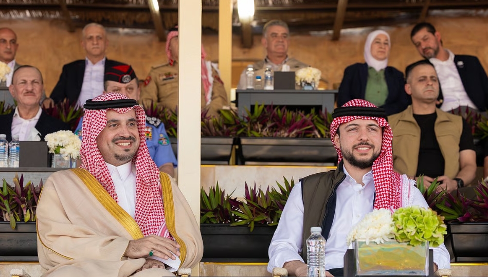 ولي العهد الأردني يتوّج المنتخب السعودي بلقب كأس العرب للهجن 2025