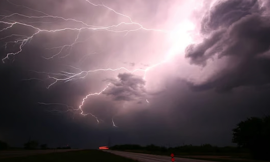 الأرصاد: توقعات بهطول أمطار خفيفة على مناطق متفرقة بالمملكة حتى نهاية الأسبوع