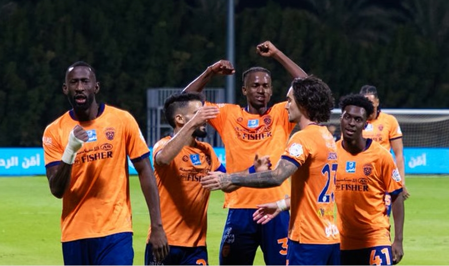 الفيحاء يكسب الأخدود بهدفين ويصعد للمركز التاسع