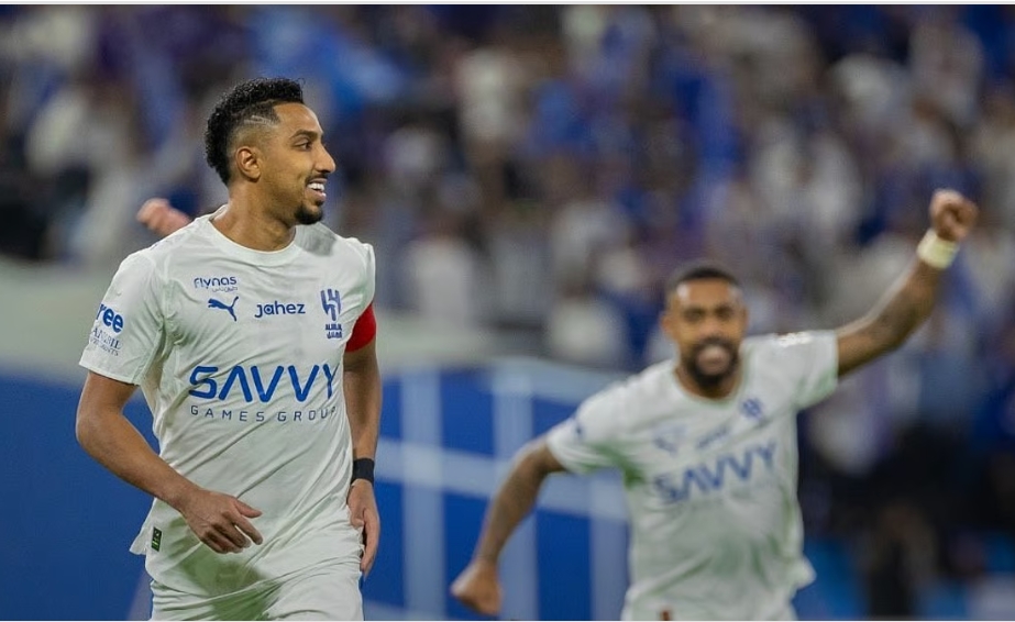 بـ"ريمونتادا".. الهلال يقلب الطاولة ويُطفئ النجمة برباعية