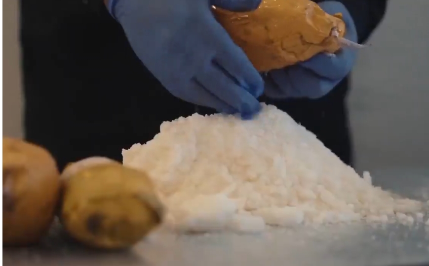 إحباط تهريب 33.5 ألف حبة "كبتاجون" و21 كجم "شبو"