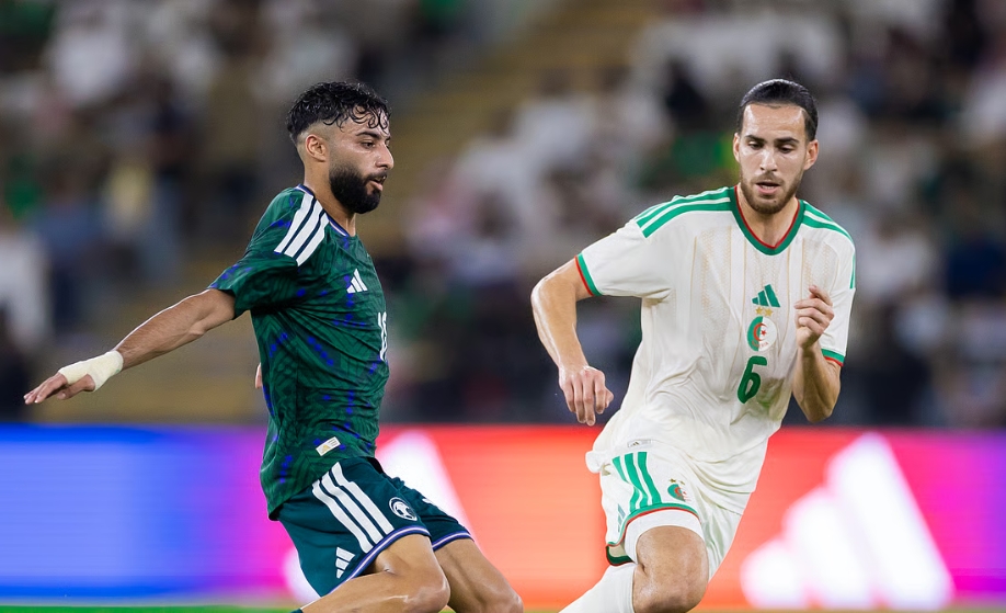 الأخضر السعودي يخسر ودية الجزائر بهدفين .. قبل المشاركة في كأس العرب