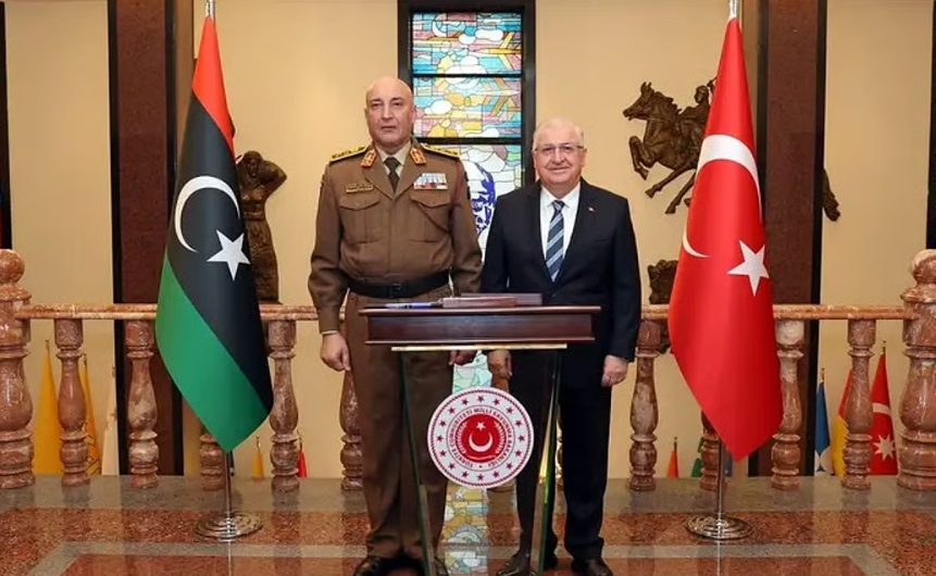 "الدبيبة" يعلن مقتل رئيس الأركان الليبي ومرافقيه في تحطم طائرة بعد إقلاعها من أنقرة