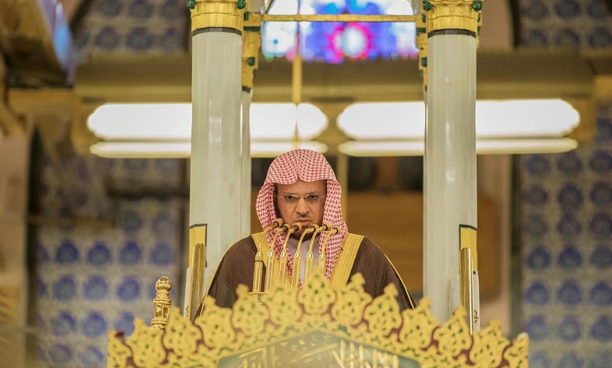 خطيب المسجد النبوي: المسارعة إلى الخيرات دليل علو الهمة وعلامة التوفيق