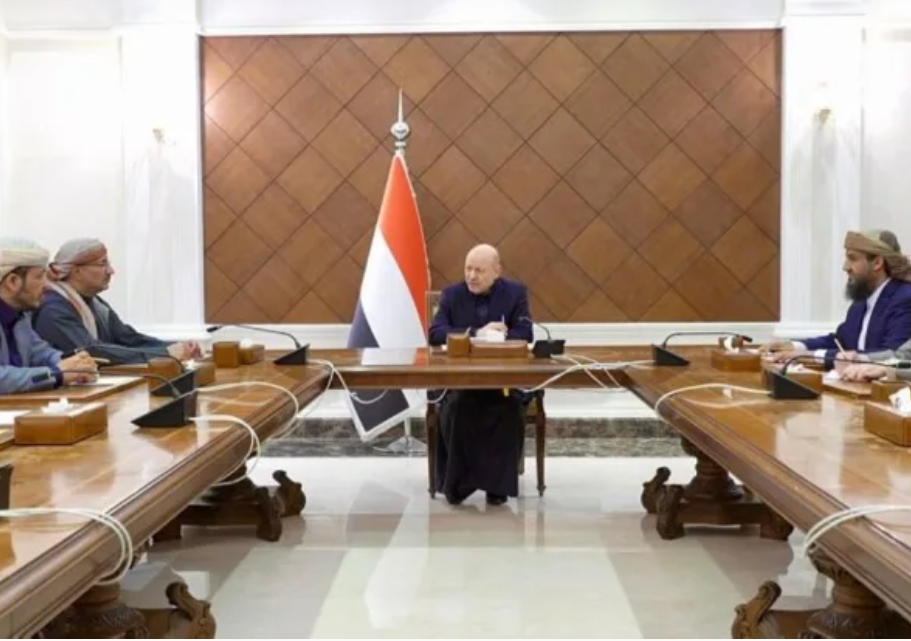 "الرئاسي اليمني" يسقط عضوية "الزبيدي" بتهمة الخيانة العظمى