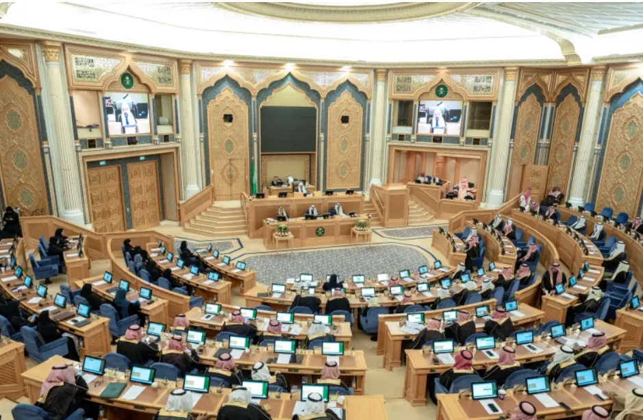 "الشورى" يطالب برفع مساهمة جامعة المؤسس بالثورة الصناعية الرابعة