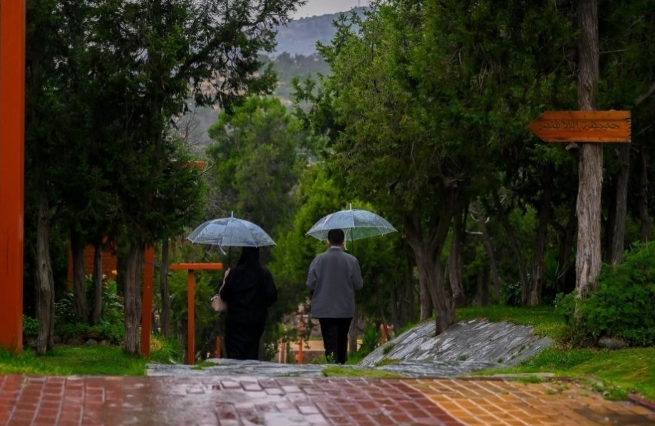 "الأرصاد" توضح حالة الطقس تزامناً مع تحرّي هلال رمضان