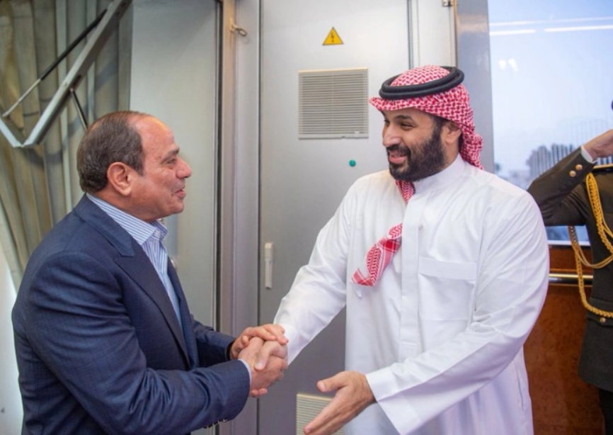 ولي العهد يستقبل "السيسي" ويلتقيان على مائدة الإفطار بجدة