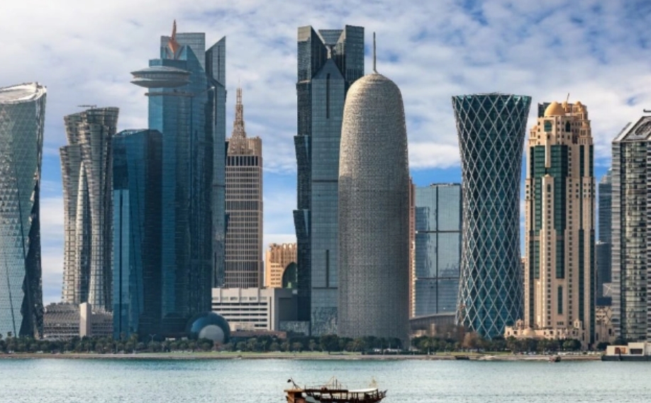 قطر تعلن التصدّي لعدة هجمات استهدفت أراضيها