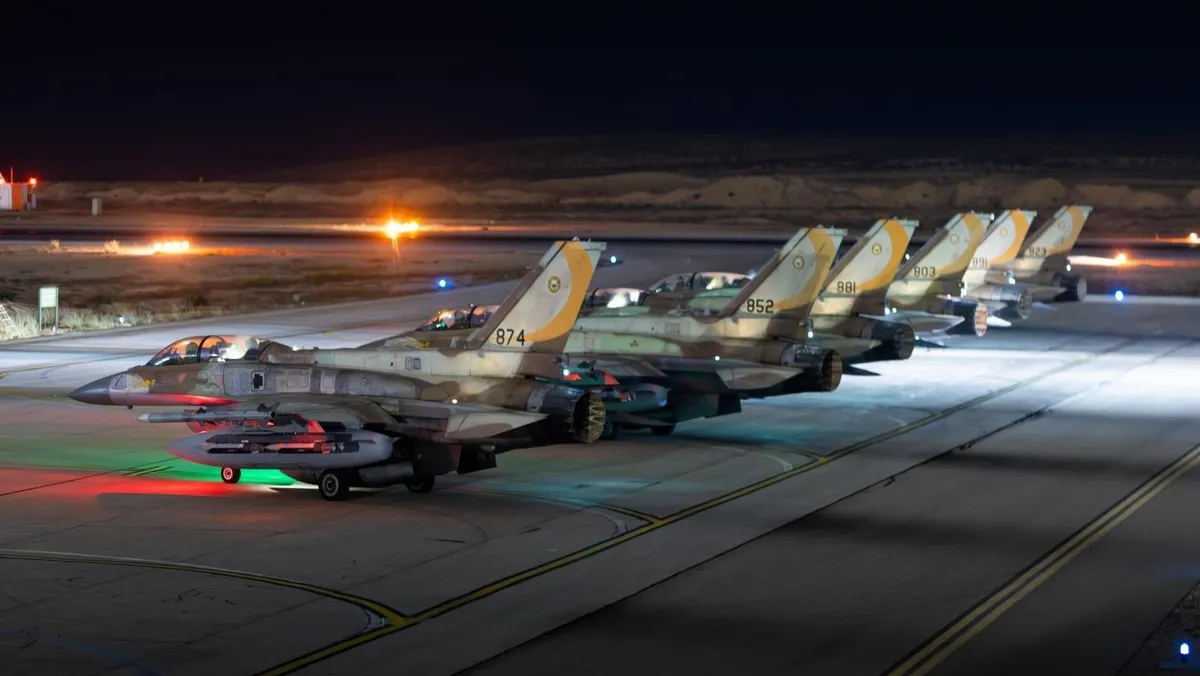 الجيش الإسرائيلي: 200 طائرة مقاتلة هاجمت نحو 500 هدف بغرب ووسط إيران