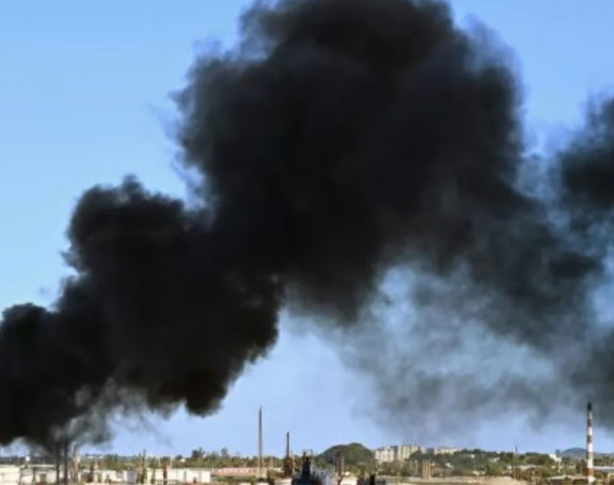 الكويت: احتواء حريق بخزان وقود بمحطة كهرباء إثر سقوط شظية