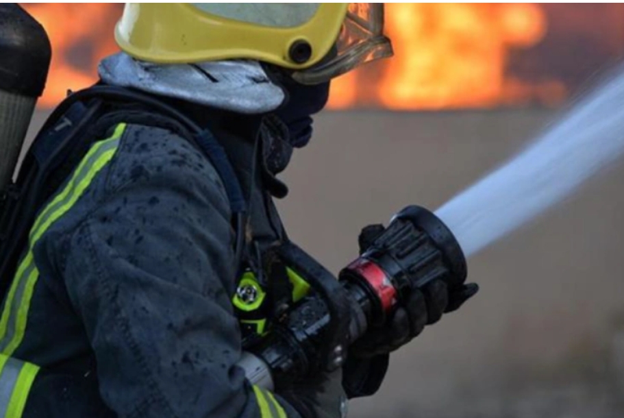 إصابة 4 مقيمين وأضرار مادية نتيجة سقوط شظايا بالرياض