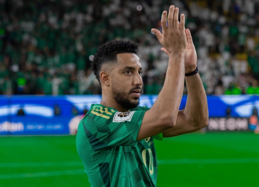 الإصابة تبعد سالم الدوسري عن معسكر الأخضر