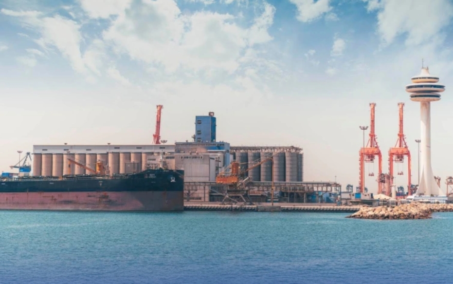 "موانئ" تطلق 5 خدمات جديدة لتعزيز الربط بالأسواق العالمية