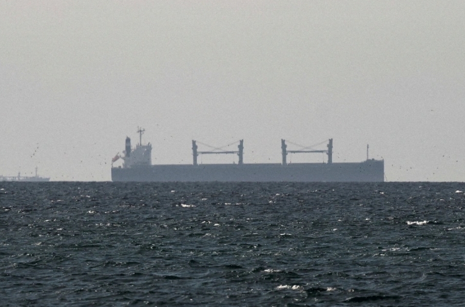 تقارير عن استعداد ترامب لإنهاء الحرب وانفراجة في هرمز