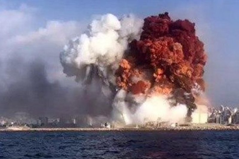 بتوجيهات من خادم الحرمين الشريفين.. المملكة تقدم مساعدات إنسانية عاجلة لمواجهة آثار الانفجار في مرفأ بيروت بتوجيهات من خادم الحرمين الشريفين.. المملكة تقدم مساعدات إنسانية عاجلة لمواجهة آثار الانفجار في مرفأ بيروت