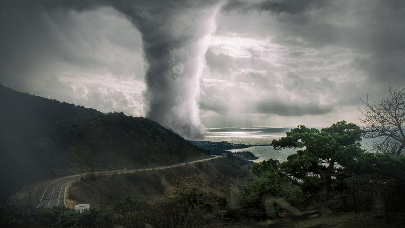 الإعصار "راي" يتسبب في تشريد أكثر من 300 ألف شخص بالفلبين