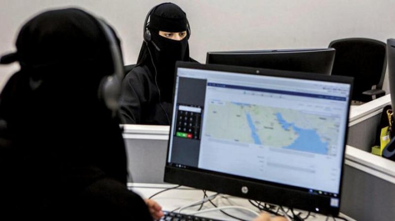 بقدرات استثنائية.. المرأة السعودية تشارك في رحلة التنمية وتثبت نفسها على بيئة العمل بقدرات استثنائية.. المرأة السعودية تشارك في رحلة التنمية وتثبت نفسها على بيئة العمل