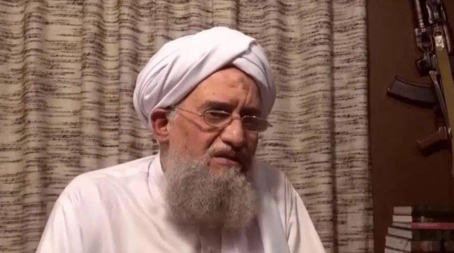مـقتل زعيم تنظيم "القاعدة" أيمن الظواهري في غارة أمريكية استهدته بأفغانستان مـقتل زعيم تنظيم "القاعدة" أيمن الظواهري في غارة أمريكية استهدته بأفغانستان
