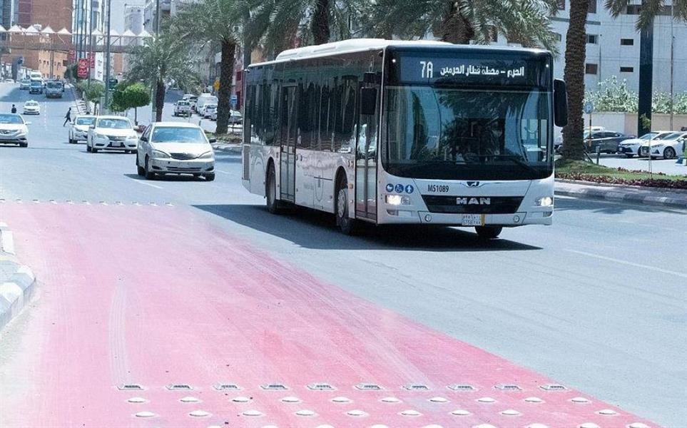 اعتباراً من اليوم.. بدء تطبيق التجهيزات الفنية للحافلات اعتباراً من اليوم.. بدء تطبيق التجهيزات الفنية للحافلات