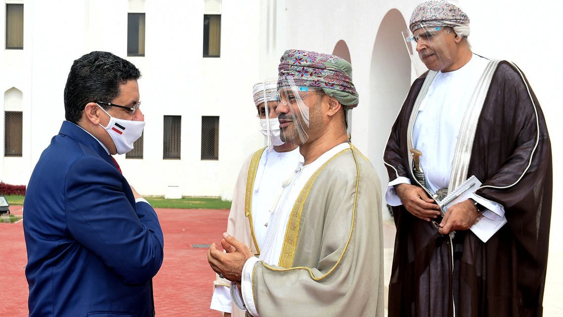وزير خارجية عمان: ندعم مبادرة السعودية في الملف اليمني