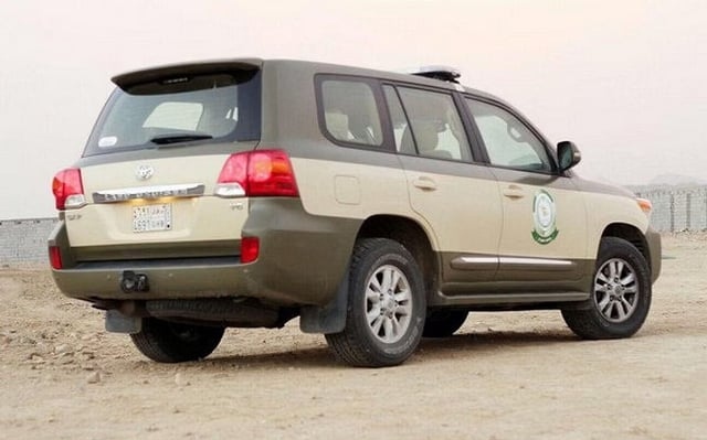 "الأفواج الأمنية" للباحثين عن "الفقع": احذروا الاقتراب من حرم الحدود "الأفواج الأمنية" للباحثين عن "الفقع": احذروا الاقتراب من حرم الحدود