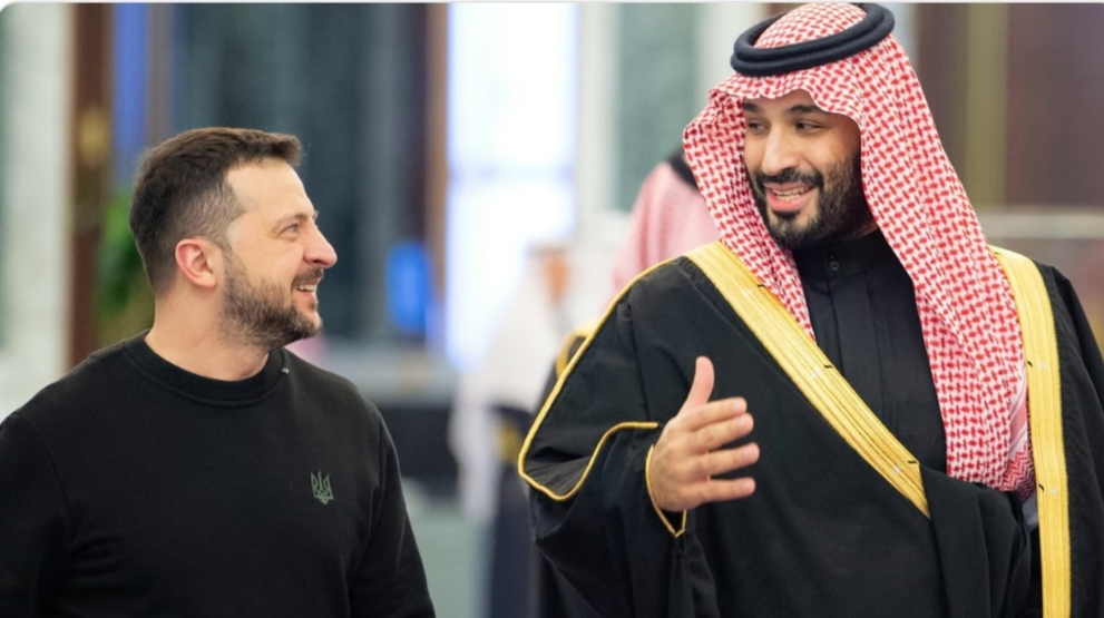 ولي العهد يبحث آخر تطورات الأزمة "الأوكرانية - الروسية" مع رئيس أوكرانيا ولي العهد يبحث آخر تطورات الأزمة "الأوكرانية - الروسية" مع رئيس أوكرانيا