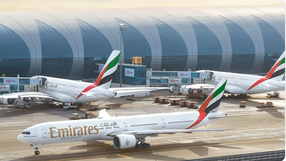 تنبيه للمسافرين إلى دبي.. رحلات ألغيت وأخرى "تحويل مسار" وزحام شديد بسبب الأحوال الجوية