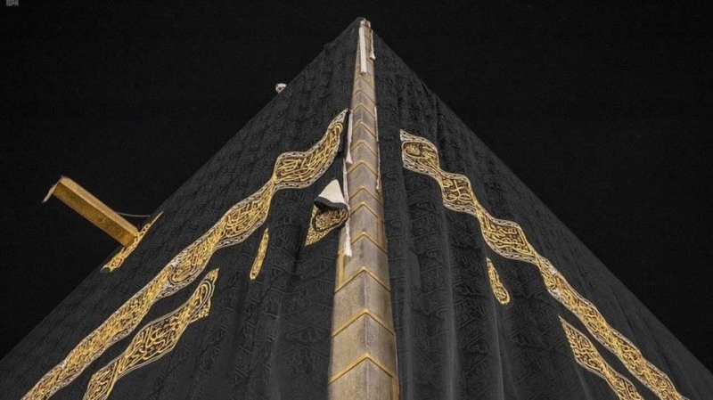 استبدال كسوة الكعبة المشرفة الخميس القادم استبدال كسوة الكعبة المشرفة الخميس القادم