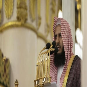 إمام وخطيب المسجد النبوي: الفرائض أعظم ما يُقرّب العبد من ربه والسجود موطن القرب والدعاء