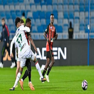 الجولة 11 من دوري روشن: الاتفاق يسقط الرياض بثنائية ونيوم يزيد من جراح النجمة